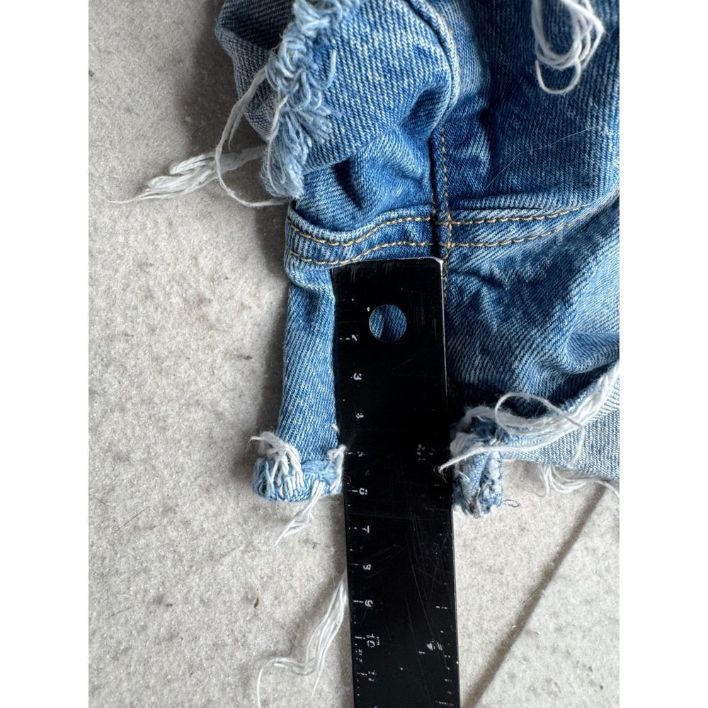 Levis Premium Ribcage Shorts Light Wash Distressed Denim 77879-0013 Size 27 - Picture 3 of 13